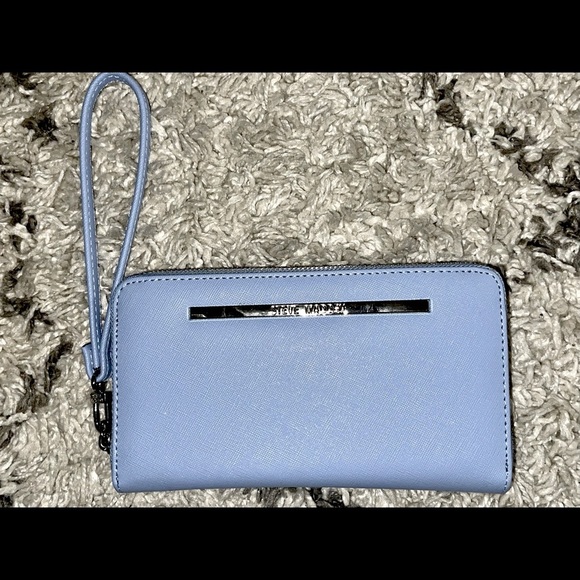 Steve Madden Zip Around Wallet/Wristlet/Clutch - Picture 3 of 5